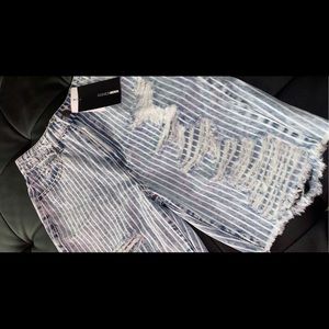❤️❤️ NWT Fashion Nova Train Wreck Striped Denim Bermudas